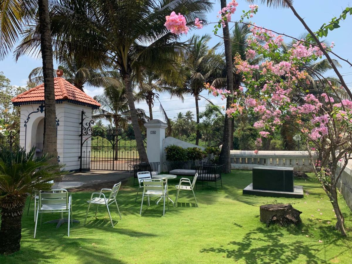 Chalet Saffron Goa 比纳里姆 外观 照片